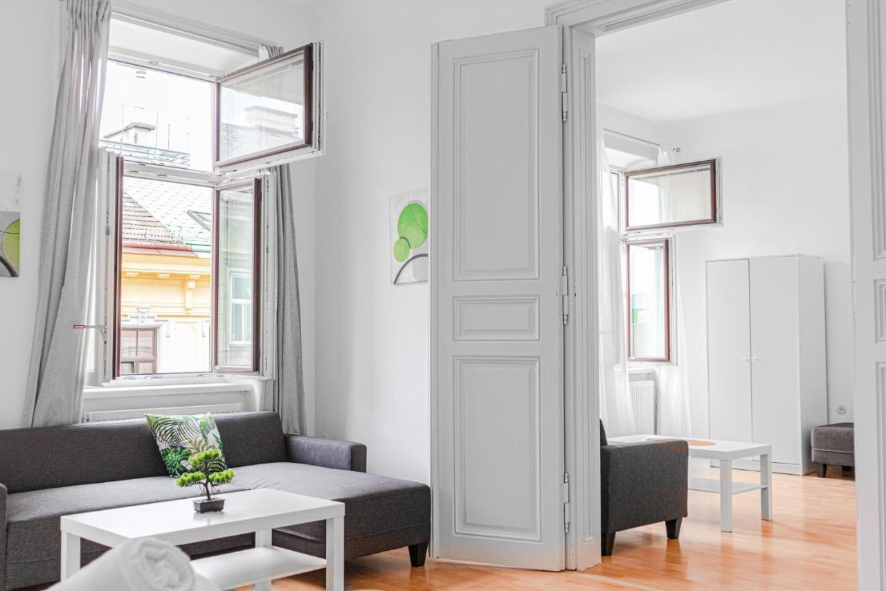Pleasing 2Br Apt. Akh-Perfect For Groups Wina Bagian luar foto
